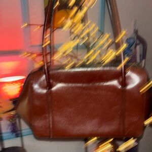 Hobo International Structured Saddle Berry Polished Leather & Dust Bag NWT